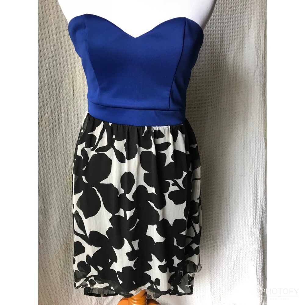 Strapless floral print dress